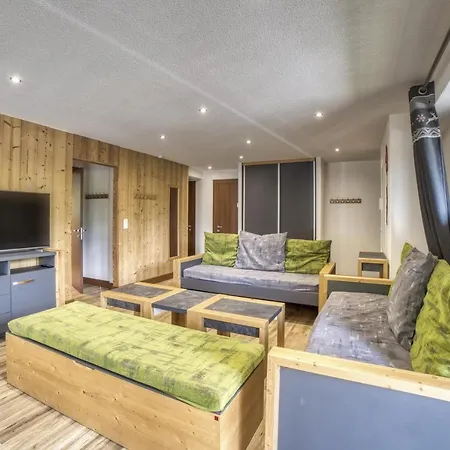 Hellebore Apartment